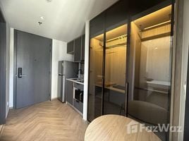 Studio Appartement à louer à , Maha Phruettharam, Bang Rak