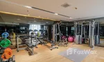 Fitnessstudio at รีเกิล คอนโด สาธร-นราธิวาส