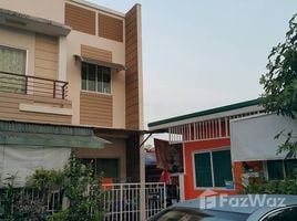 4 침실 Temsiri Avenue에서 판매하는 타운하우스, 방 찬, Khlong Sam Wa