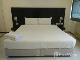 1 chambre Condominium à louer à , Khlong Toei