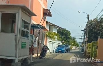 Baan Yotsakniwayt in Nong Bon, Bangkok