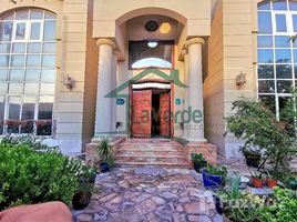 8 chambre Villa à vendre à Al Nahyan Villa Compound., 