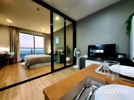 Sky Walk Residences で賃貸用の 1 ベッドルーム マンション, Phra Khanong Nuea