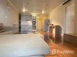 1 Bedroom Condo for rent at Master View Executive Place, Bang Lamphu Lang, Khlong San