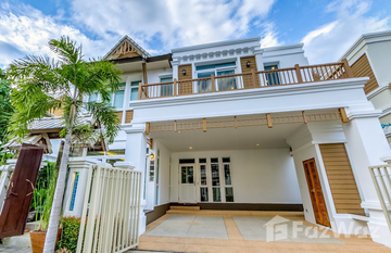 Q House Villa Nakorn Ping in Wat Ket, Чианг Маи