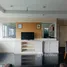 1 Bedroom Condo for rent at Witthayu Complex, Makkasan, Ratchathewi
