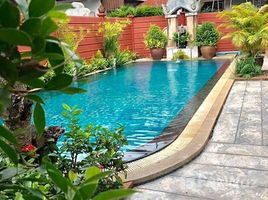 4 Bedrooms House for rent in Khlong Tan Nuea, Bangkok Detached House With A Private Pool