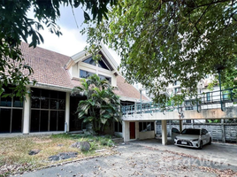 บ้านเดี่ยว 6 ห้องนอน ให้เช่า ในทำเล คลองเตยเหนือ, กรุงเทพมหานคร, คลองเตยเหนือ