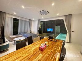 วิลล่า 3 ห้องนอน ให้เช่า ในโครงการ ดิ เอท พูล วิลลา, ฉลอง