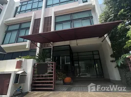 252 제곱미터입니다 Office for sale at The Habitat Srivara, Phlapphla, 왕 톤 랭