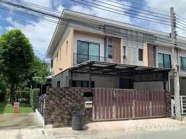 3 Bedroom Townhouse for rent at The Connect Onnut 2, Prawet