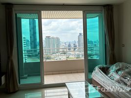 2 Bedroom Apartment for sale at Watermark Chaophraya, Bang Lamphu Lang, Khlong San