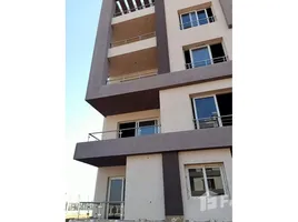 3 Bedroom Apartment for sale at Cairo University Compound, Sheikh Zayed Compounds