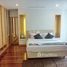 3 Bedroom Condo for rent at Ekamai Gardens, Phra Khanong Nuea