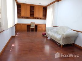 4 спален Дом в аренду в Baan Klang Krung (British Town -Thonglor), Khlong Tan Nuea, Щаттхана, Бангкок, Таиланд