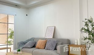 3 Bedrooms Townhouse for sale in Khlong Chaokhun Sing, Bangkok Pimthong Village Lat Phrao 101