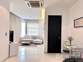 2 спален Кондо в аренду в Citi Smart Condominium, Khlong Toei