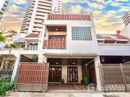 บ้านเดี่ยว 4 ห้องนอน ให้เช่า ในโครงการ Prommitr Villa, คลองตันเหนือ