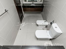 2 спален Квартира на продажу в Marina Blue Tower, Marina Square, Al Reem Island