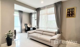 4 Bedrooms House for sale in Bang Kaeo, Samut Prakan Mantana 2 Bangna KM.7