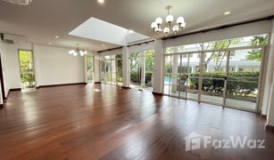 4 Bedrooms House for sale in Khlong Tan Nuea, Bangkok 