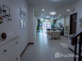 2 спален Таунхаус в аренду в Patan TownHome, Pa Tan