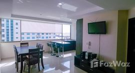 STOOD FULL GLASS APARTMENT WITH BOTH SIDES OCEAN VIEWS WITH POOL中可用单位