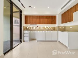 3 спален Вилла на продажу в Parkside 1, EMAAR South