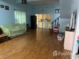 2 спален Таунхаус на продажу в Baan Phongphaka 2, Aranyik