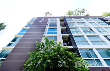 Tree Condo LUXE Sukhumvit 52 in Bang Chak, Бангкок