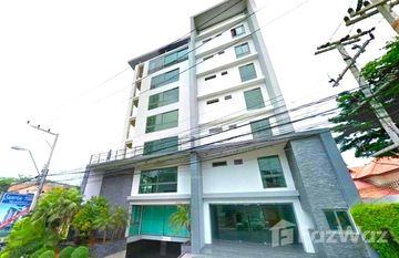 Sunrise Hill in Nong Prue, Pattaya