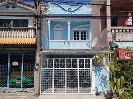 2 Bedroom Townhouse for sale at Baan Porn Romyen Villa, Khu Khot, Lam Luk Ka, Pathum Thani