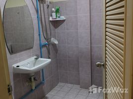 3 спален Таунхаус for sale in Suan Plern Market, Khlong Tan, Khlong Tan