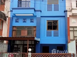 2 Habitación Adosado en alquiler en Banyan Villa, Chalong