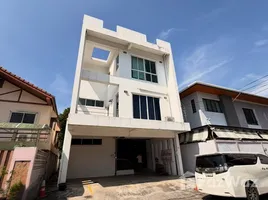 750 ตรม. Office for rent in บางกะปิ, กรุงเทพมหานคร, หัวหมาก, บางกะปิ