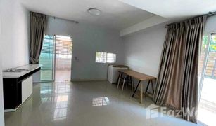 3 Bedrooms Townhouse for sale in Bang Kaeo, Samut Prakan The Colors Premium Bangna KM.8