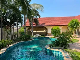 4 спален Вилла на продажу в Nirvana Pool Villa 1, Nong Prue, Паттая