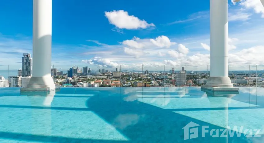 Фото 1 of the สระว่ายน้ำ at Arbour Hotel & Residence