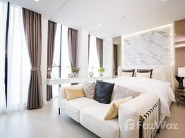 1 Habitación Departamento en venta en Noble Ploenchit, Lumphini