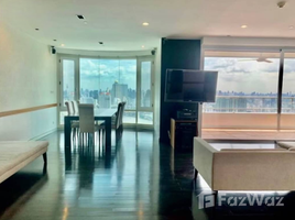 4 Bedroom Condo for rent at Watermark Chaophraya, Bang Lamphu Lang, Khlong San