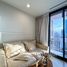 2 спален Квартира в аренду в Oka Haus, Khlong Tan