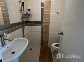 4 Bedroom Townhouse for sale at Golden Town Ramkhamhaeng-Wongwaen, Saphan Sung, Saphan Sung