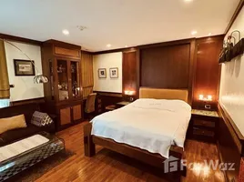 Studio Condo for rent at Baan Siri Sathorn, Thung Mahamek