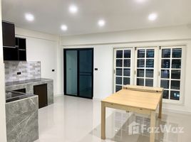 4 спален Дом на продажу в Lalin Greenville - Srinakarin, Racha Thewa