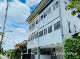 4 Bedroom Townhouse for sale in Bang Krang, Nonthaburi, Bang Krang, Mueang Nonthaburi, Nonthaburi