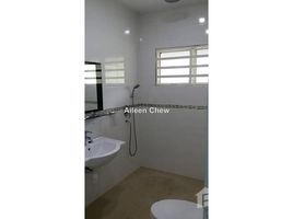 4 Bedrooms Townhouse for sale in Bayan Lepas, Penang Teluk Kumbar