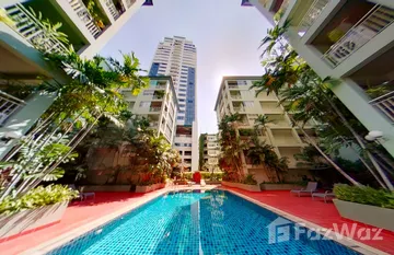 Raintree Villa in Khlong Tan Nuea, バンコク