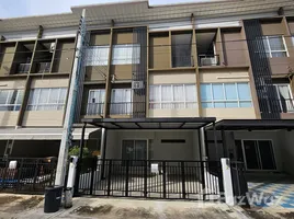 3 спален Таунхаус в аренду в Sammakorn Avenue Chaiyapruek-Wongwaen, Lam Pho, Bang Bua Thong, Нонтабури