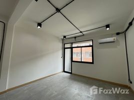2 Bedroom Townhouse for rent in Bang Yi Khan MRT, Bang Yi Khan, Bang Bamru