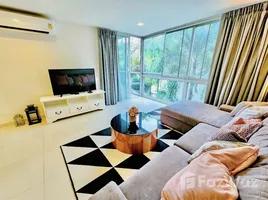 3 Bedroom Condo for rent at Club Royal, Na Kluea